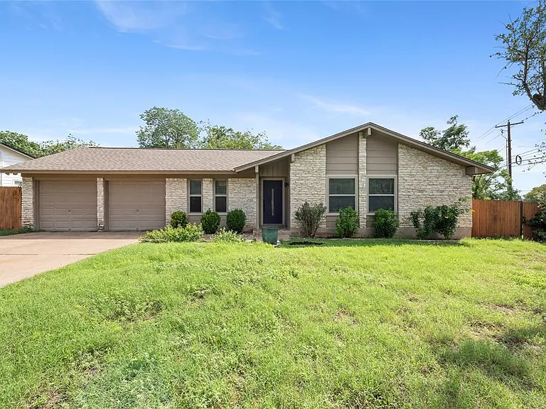 2000 Brookhill Dr — Photo 1