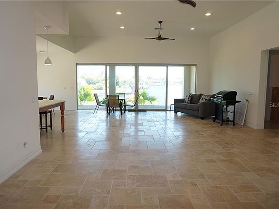 5th image of 535 Matares Dr