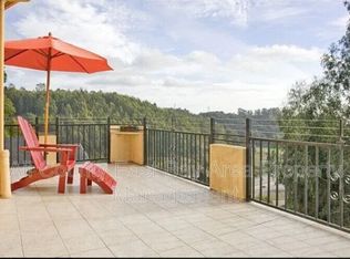 6840 Charing Cross Rd, Berkeley, CA 94705
