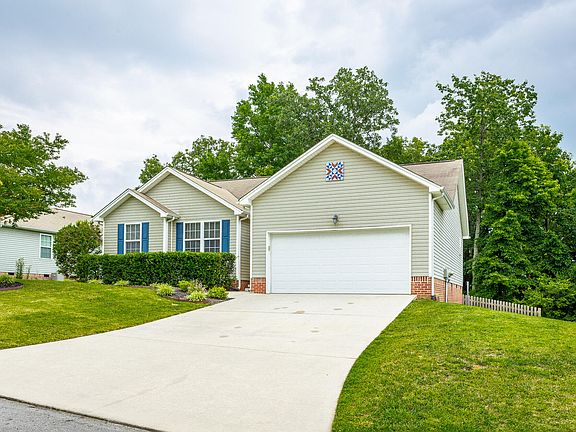 3rd image of 1836 Coffeetree Ln