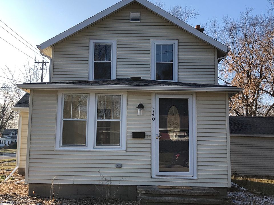 1st image of 740 Westover St