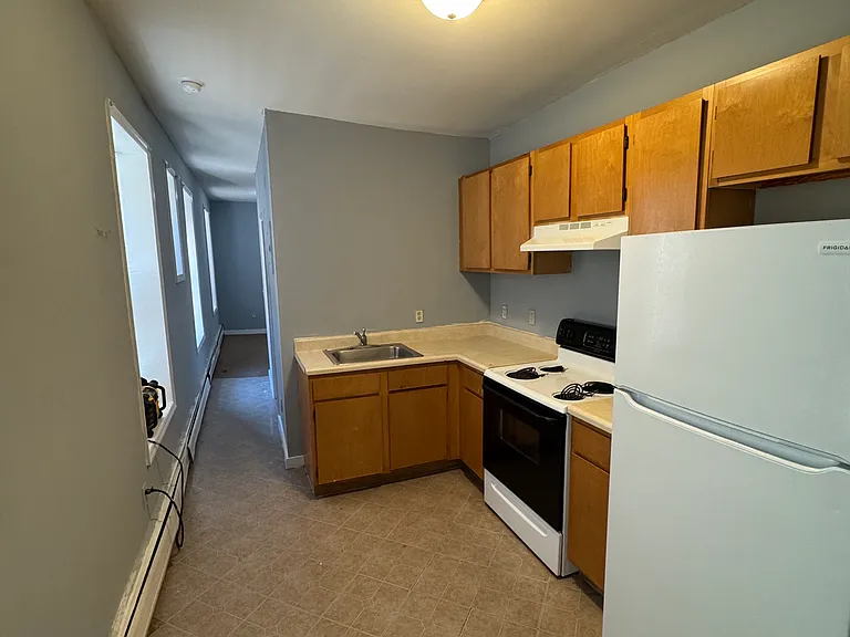 208 Main St #3H — Photo 15