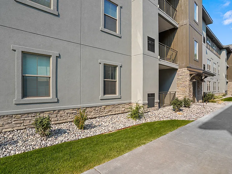 Sparrow Hill Apartments — Photo 58