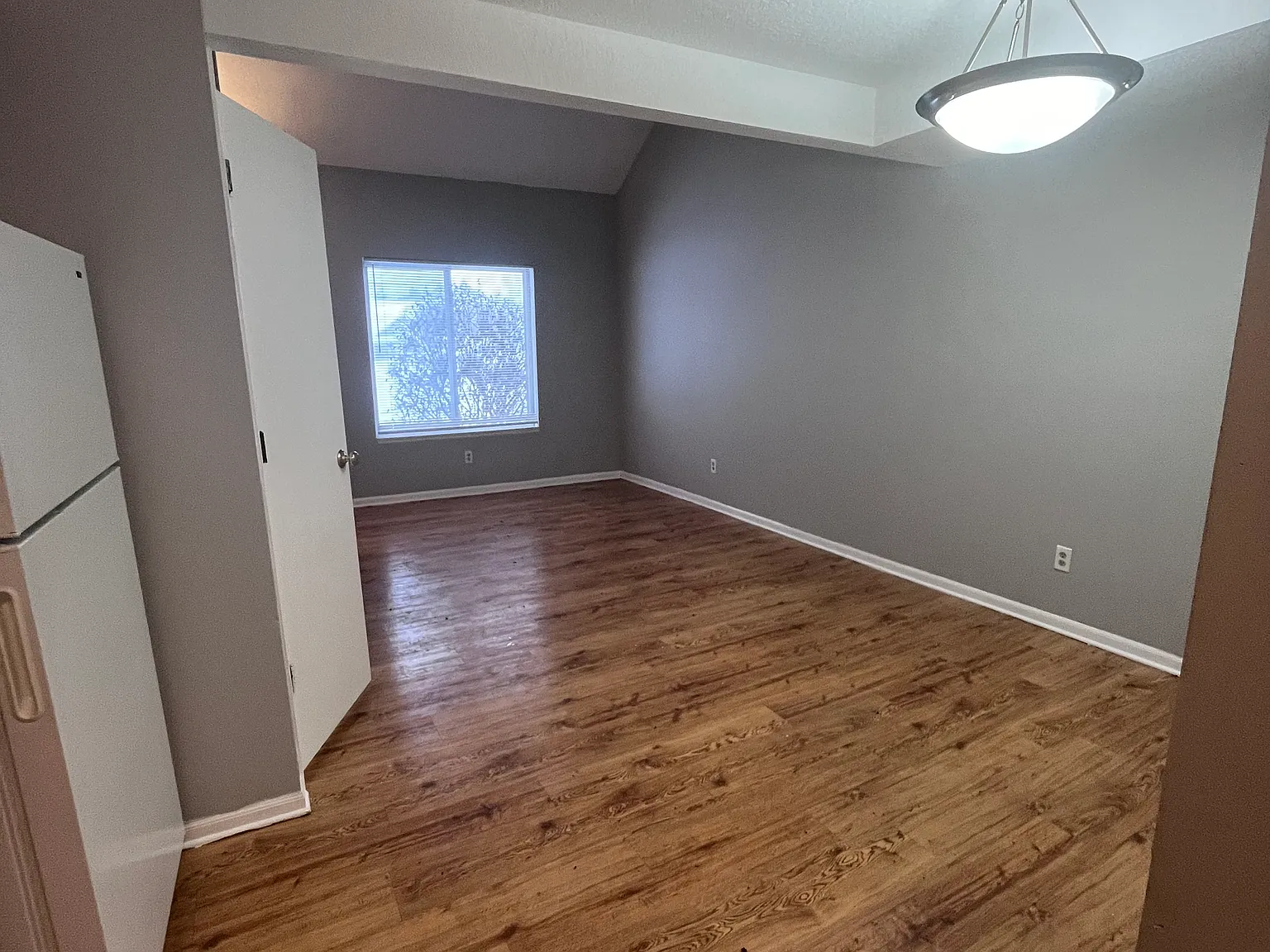 2 bed, $1,150 — Photo 2