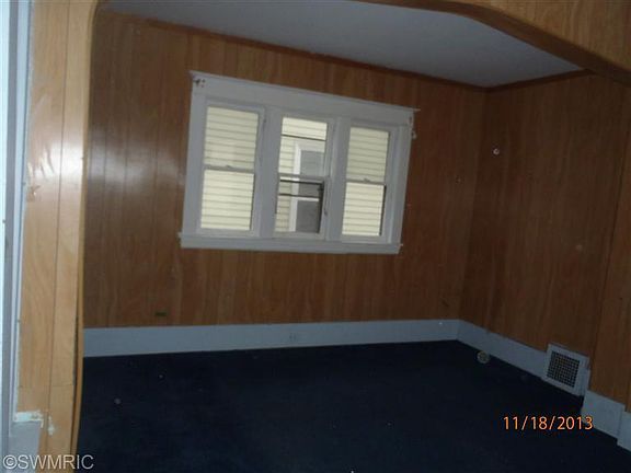 4th image of 1107 Widdicomb Ave NW