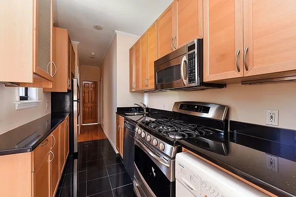 Rented by Compass | media 14