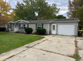 730 Volkmer Rd, Chesaning, MI 48616