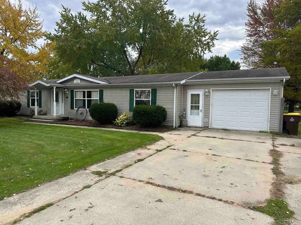 730 Volkmer Rd, Chesaning, MI 48616