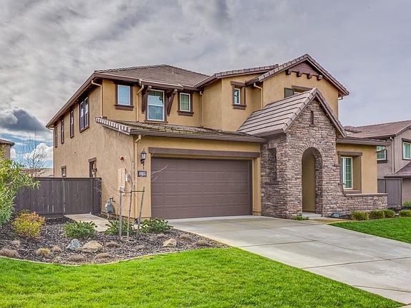 2nd image of 2188 Aiken Way