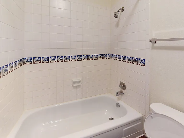 636 Arapahoe — Photo 20