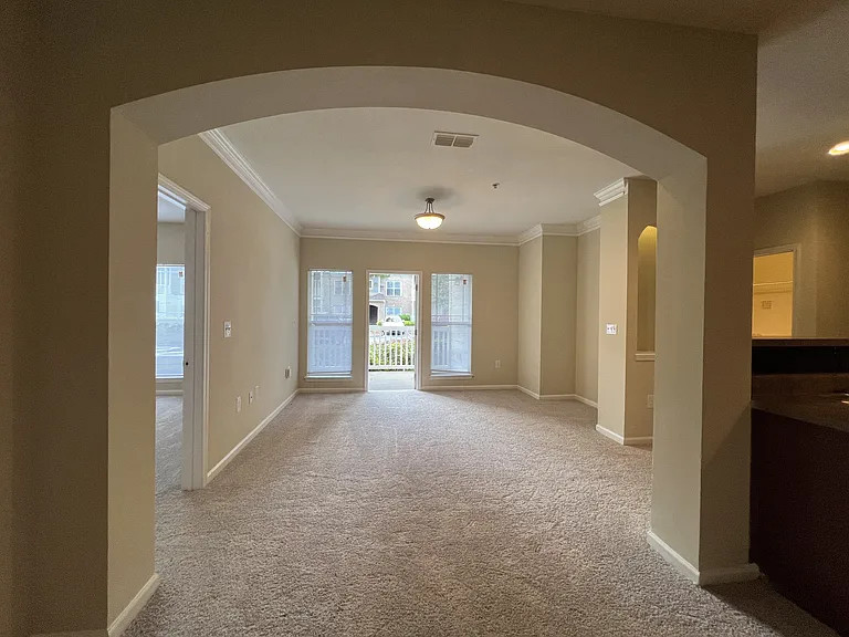 Wesley Kensington Apartments at Stonecrest — Photo 395