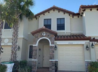 4052 Devenshire Ct, Pompano Beach, FL 33073
