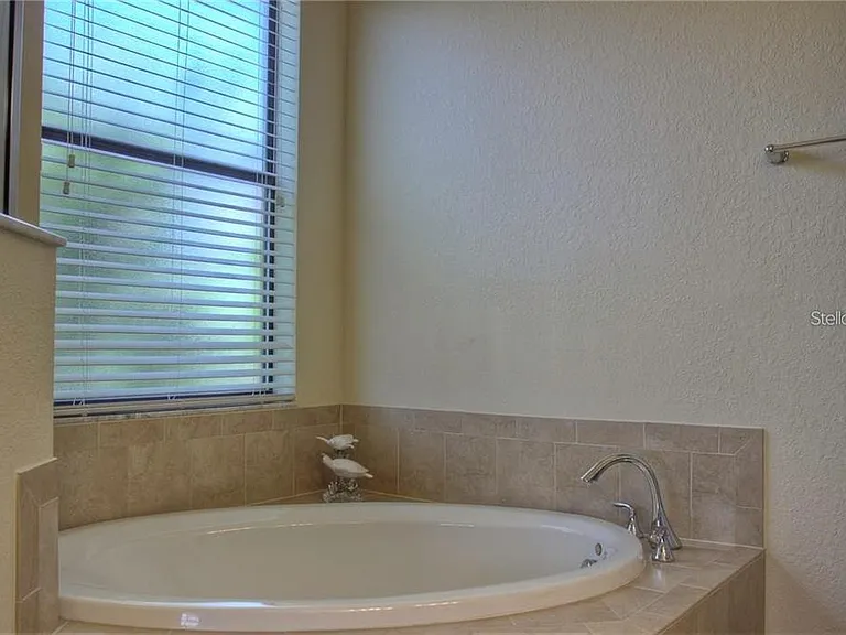 6627 Candlestick Dr — Photo 18