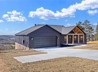 3350 Crow Mountain Rd, Russellville, AR 72802