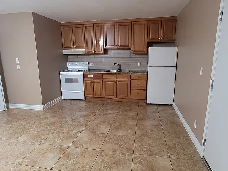 305 N 10th St #17 — Photo 2