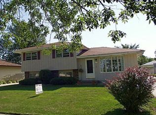 6247 E Liverpool Rd, Hobart, IN 46342