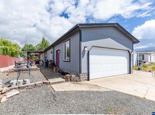 2020 S 12th St, Lebanon, OR 97355