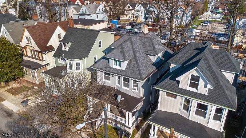 1st image of 120 N Essex Ave