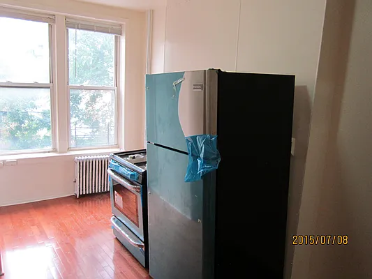 Rented by David W Realty Inc | media 4