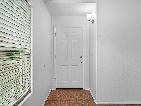 3rd image of 3798 Cattle Dr NE