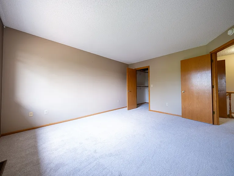 5445 Orleans Ln N #7 — Photo 11