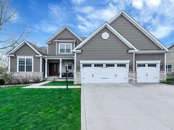 1669 Forest View Dr, Pataskala, OH 43062