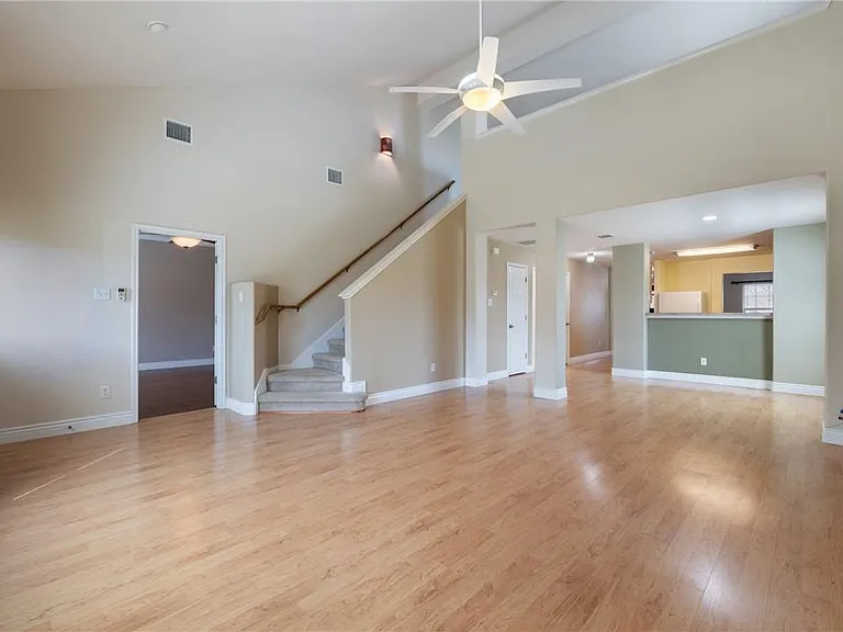 3800 Vonnegut Ct — Photo 14