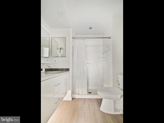 3rd image of 9715 Duffer Way
