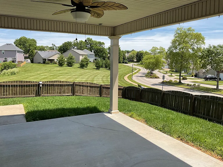 217 Kendall Dr — Photo 9