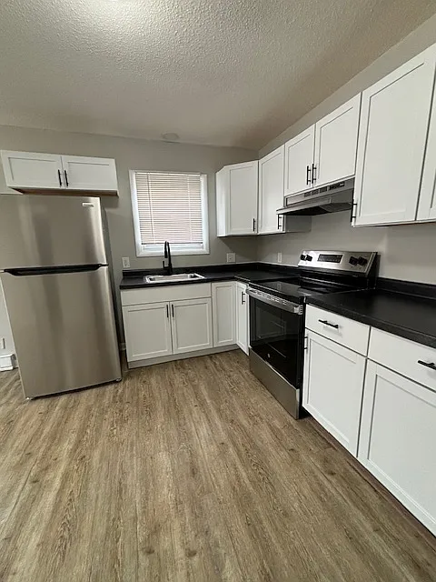 Building Photo - 1729 Bancroft Ave #1C