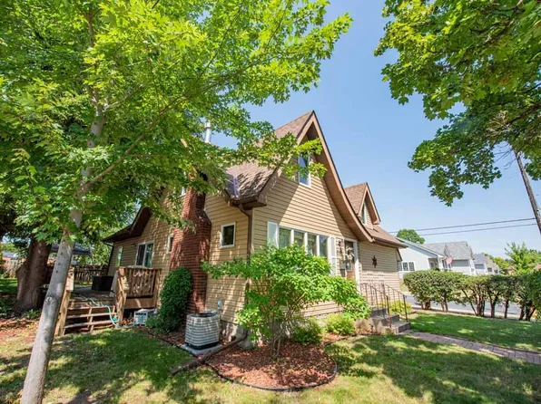 657 13th Ave N, South Saint Paul, MN 55075