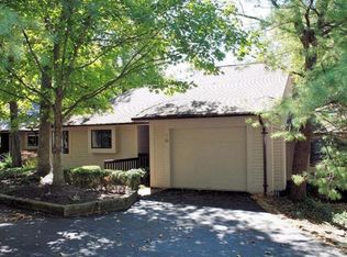 20 Big Oak Ln, Milford, OH 45150
