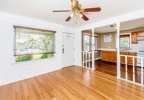 3rd image of 4314 N Derbigny St
