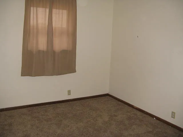 2802 S Highland Ave — Photo 6