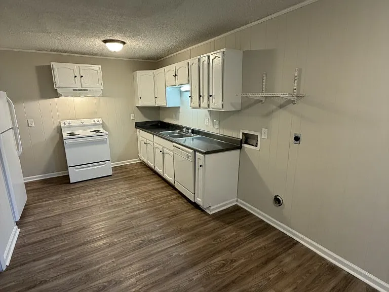 1002 Palmer Dr #12 — Photo 4