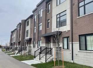 1695 Dersan St #204, Pickering, ON L1X 0S9