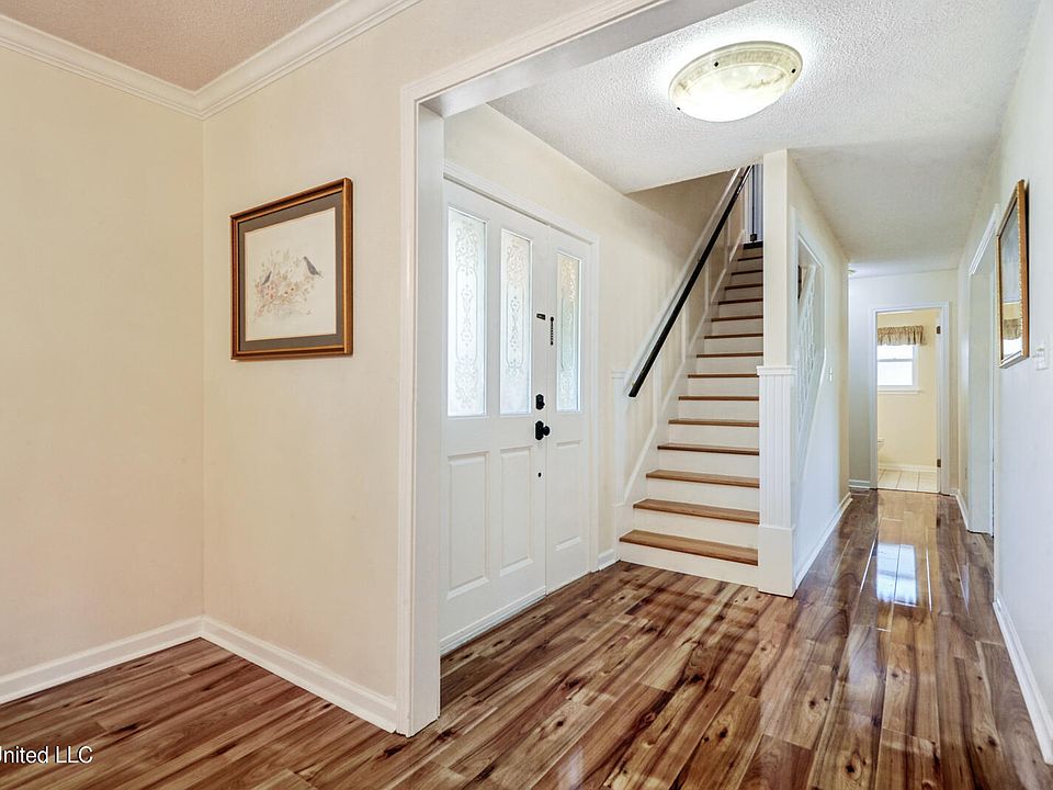 7724 Moanalua Way, Diamondhead, MS 39525 Zillow