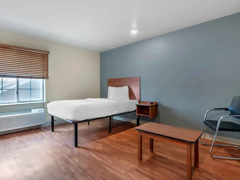 Superior Suite - 1 Full Bed
