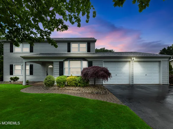 3 North Circle, Aberdeen, NJ 07747