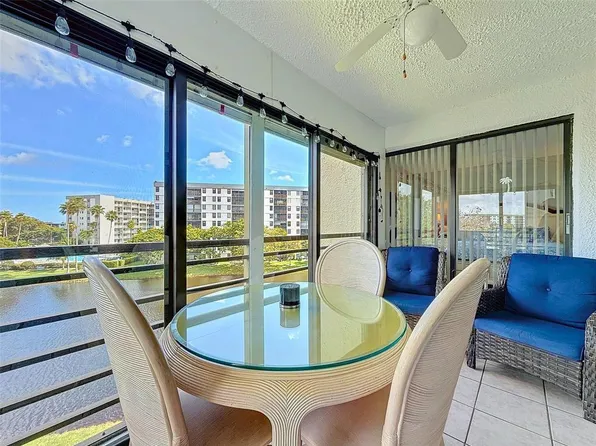2309 S Cypress Bend Drive #515, Pompano Beach, FL 33069