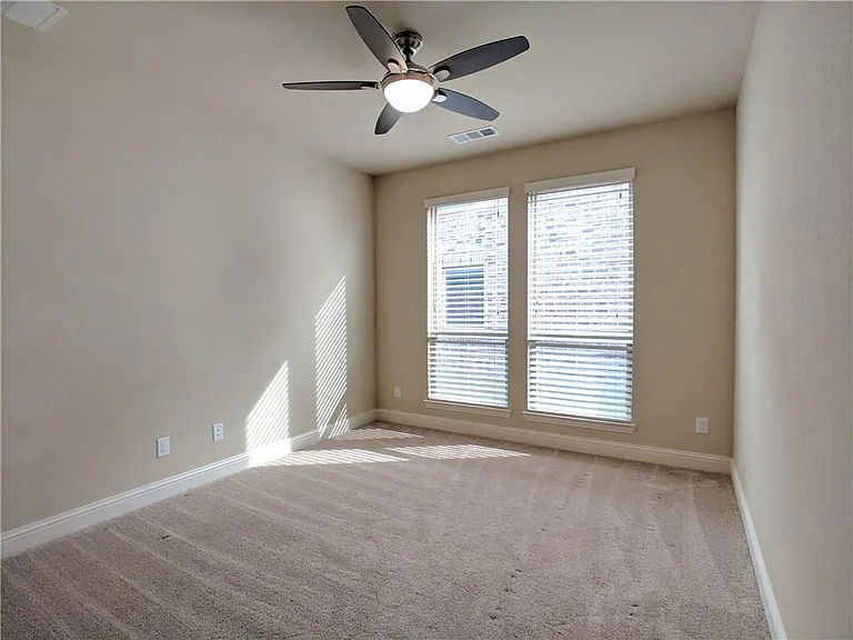 1824 Balboa Park Dr — Photo 17
