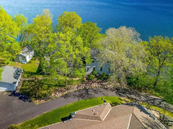 1520/1528 Squirrels Nest Rd S, Kasota, MN 56050