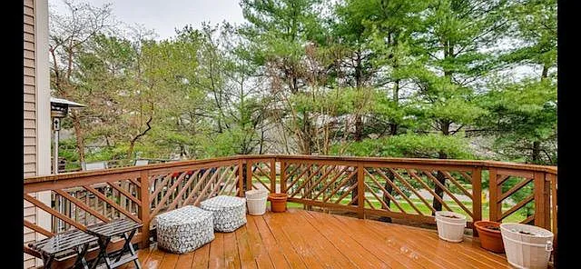 1238 Quaker Ridge Dr — Photo 8