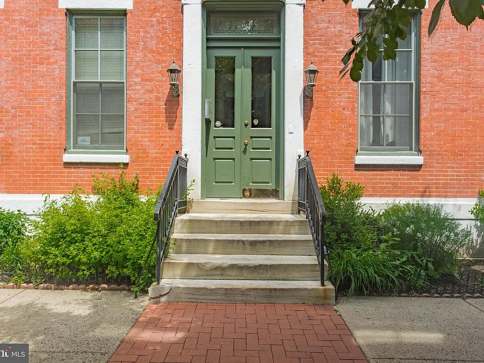 1st image of 1705 Green St #1707B