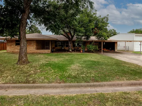 825 Vickie Dr, Azle, TX 76020