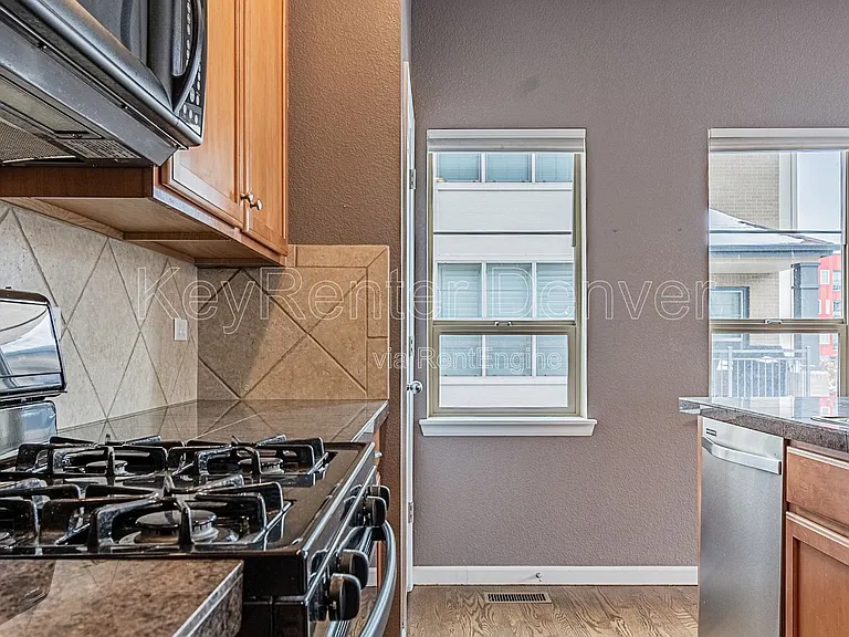 492 S Saulsbury St — Photo 21