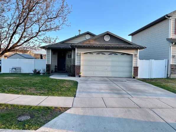 913 W York Dr, North Salt Lake, UT 84054