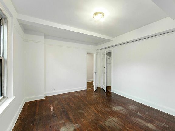 5th image of 315 E 68th St APT 6L