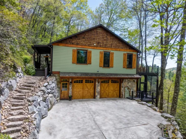160 Lady Slipper Court #10, Sapphire, NC 28774