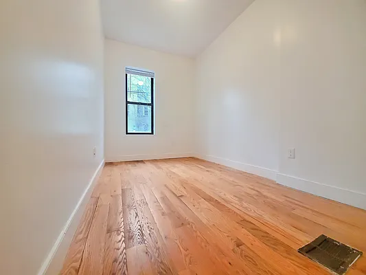 Rented by Oxford Property Group | media 6